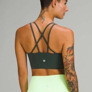 lululemon athletica **